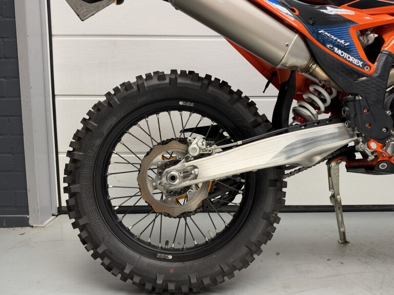 KTM 450 EXC SIX-DAYS foto 3