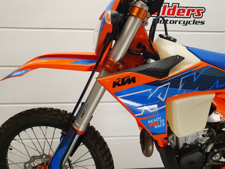 KTM 450 EXC SIX-DAYS foto 4