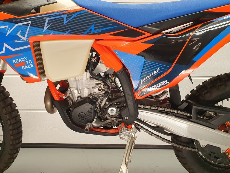 KTM 450 EXC SIX-DAYS foto 5