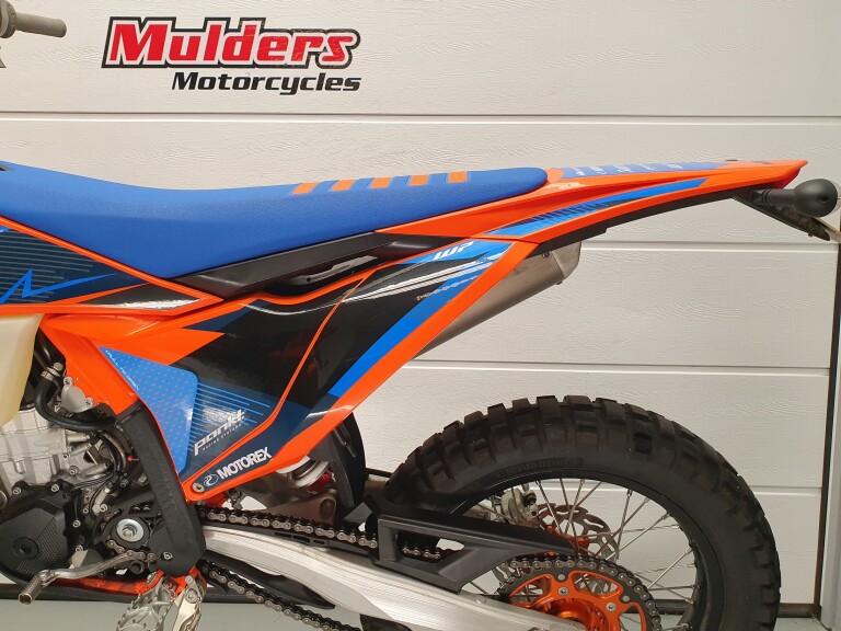 KTM 450 EXC SIX-DAYS foto 6