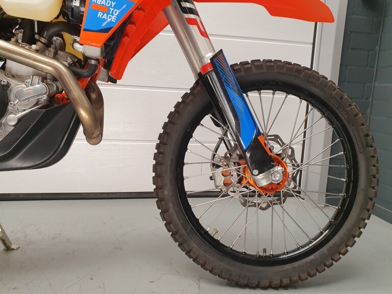 KTM 450 EXC SIX-DAYS foto 13