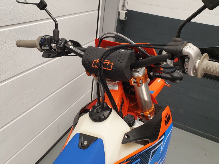 KTM 450 EXC SIX-DAYS foto 15