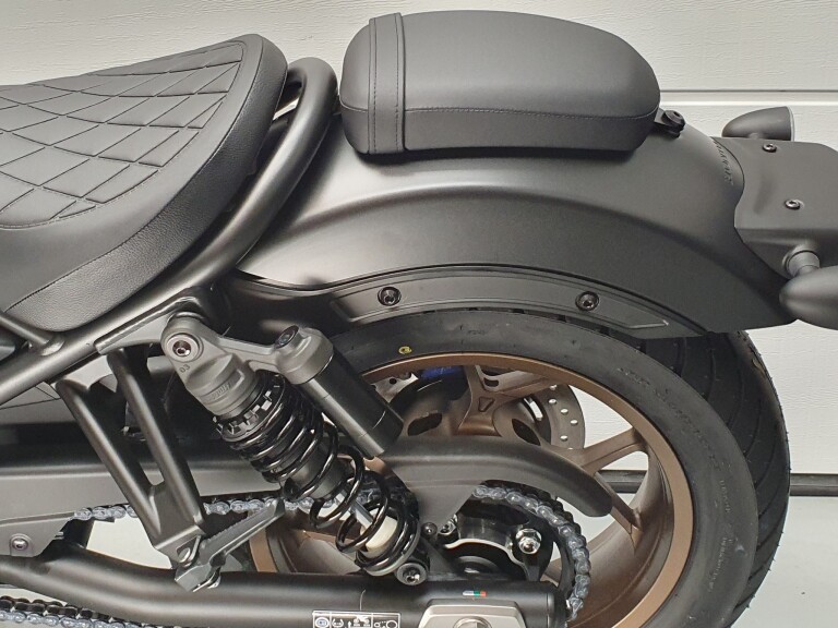 Honda CMX 1100 REBEL DCT SPECIAL ED HONDA CMX 1100 REBEL DCT SE foto 11