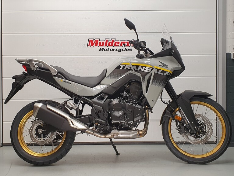 Honda XL 750 A TRANS-ALP HONDA XL 750 TRANS-ALP 