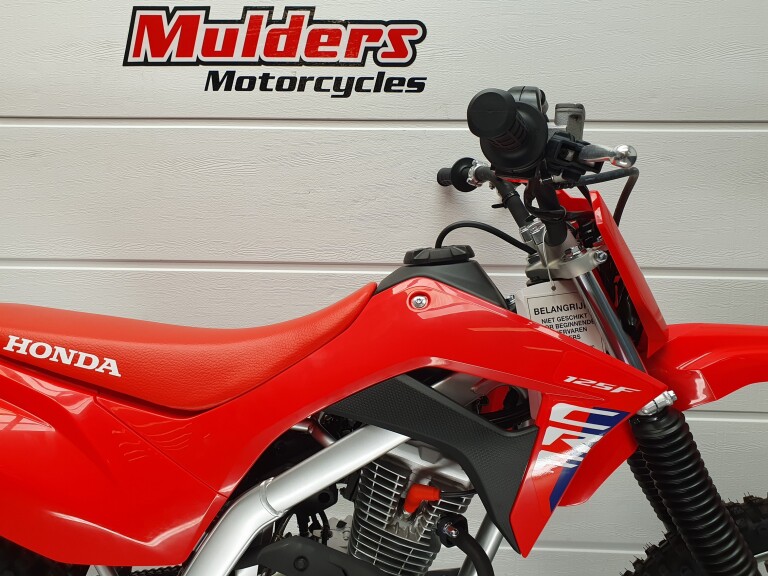 Honda CRF 125 FBS 19\/16 HONDA CRF 125F foto 11