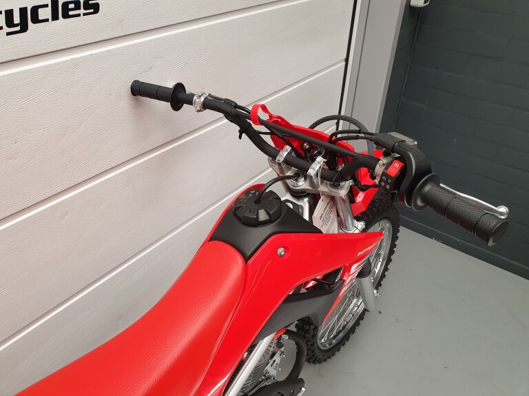 Honda CRF 125 FBS 19\/16 HONDA CRF 125F foto 13