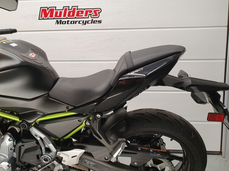 Kawasaki Z 650 KAWASAKI Z 650 foto 6