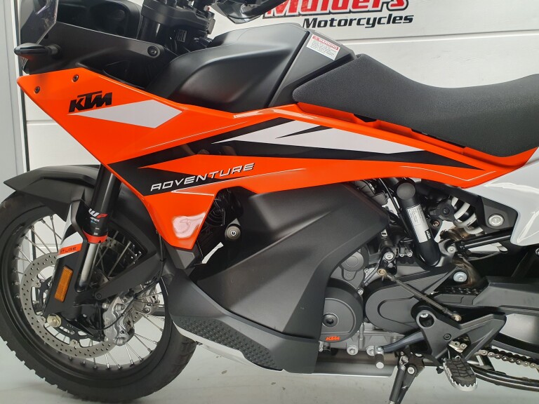 KTM 890 ADVENTURE KTM 890 ADVENTURE foto 5
