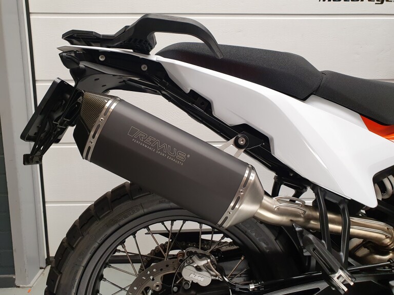 KTM 890 ADVENTURE KTM 890 ADVENTURE foto 8