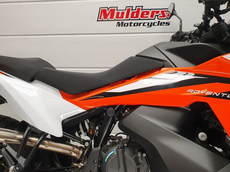 KTM 890 ADVENTURE KTM 890 ADVENTURE foto 10