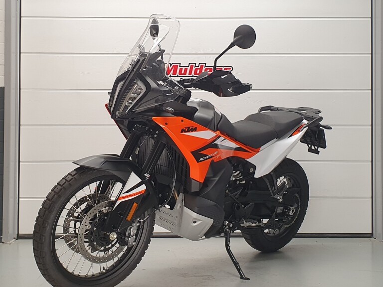 KTM 890 ADVENTURE KTM 890 ADVENTURE 