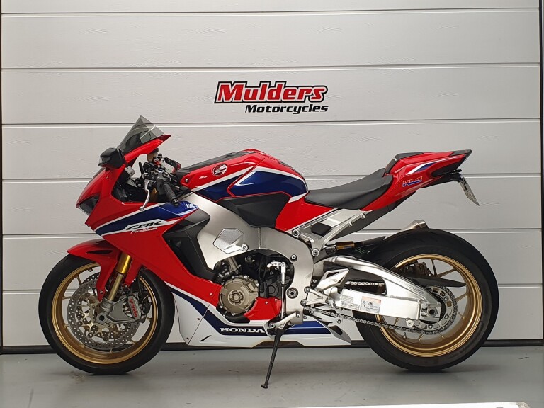 Honda CBR 1000 RR SP1 HONDA CBR 1000 RR SP1 foto 2