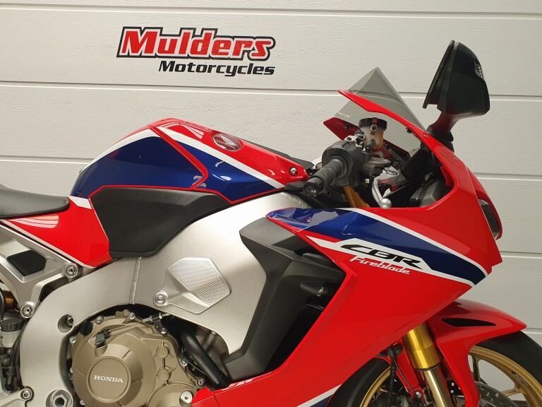 Honda CBR 1000 RR SP1 HONDA CBR 1000 RR SP1 foto 12