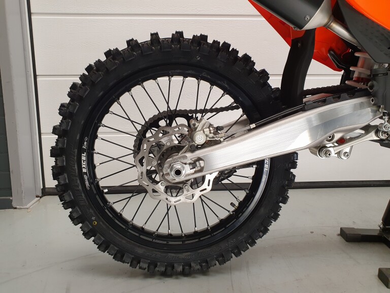 KTM 125 SX EFI KTM 125 SX foto 10