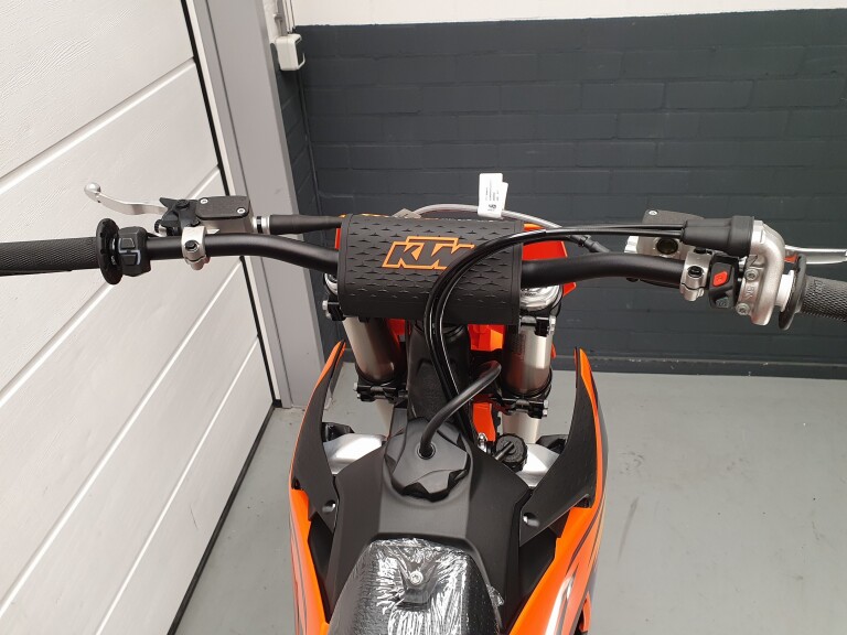 KTM 125 SX EFI KTM 125 SX foto 15