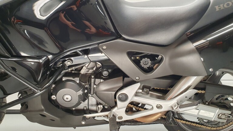 Honda XL 1000 V VARADERO foto 5