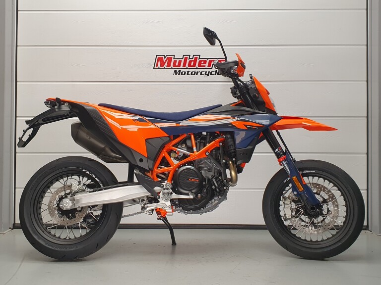 KTM 690 SMC-R KTM 690 SMC-R 
