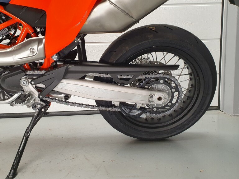 KTM 690 SMC-R KTM 690 SMC-R foto 7