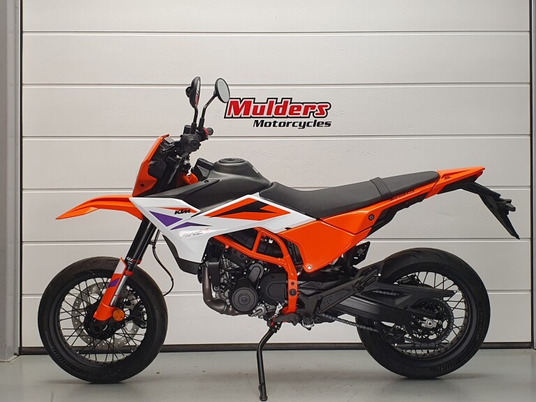 KTM 390 SMC R KTM 390 SMC-R foto 2