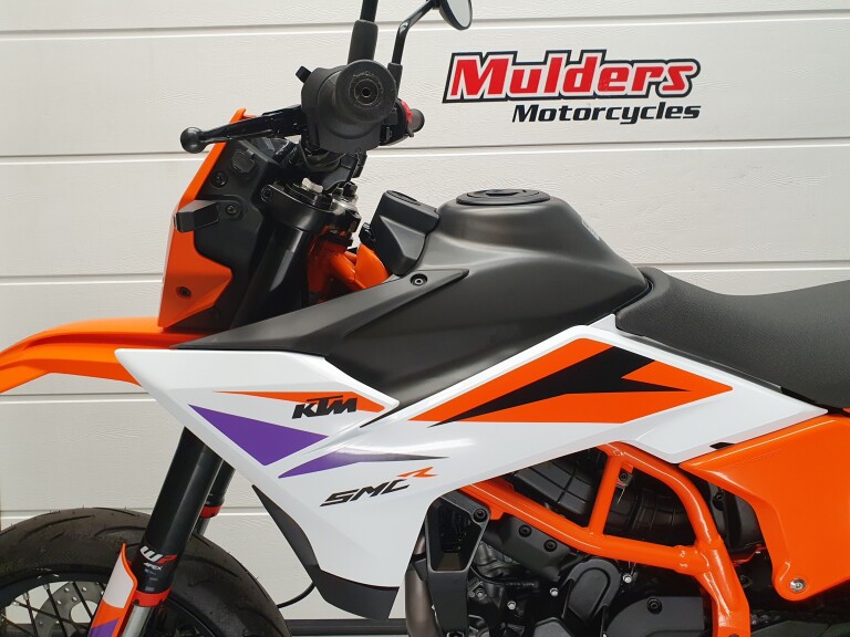 KTM 390 SMC R KTM 390 SMC-R foto 5