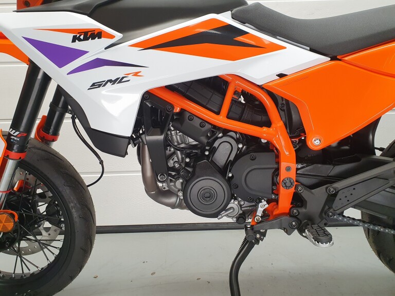 KTM 390 SMC R KTM 390 SMC-R foto 6