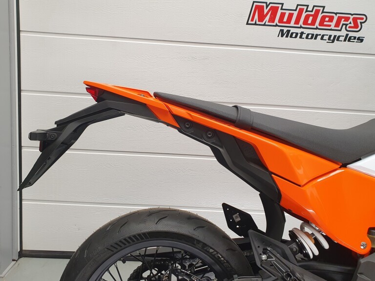 KTM 390 SMC R KTM 390 SMC-R foto 10