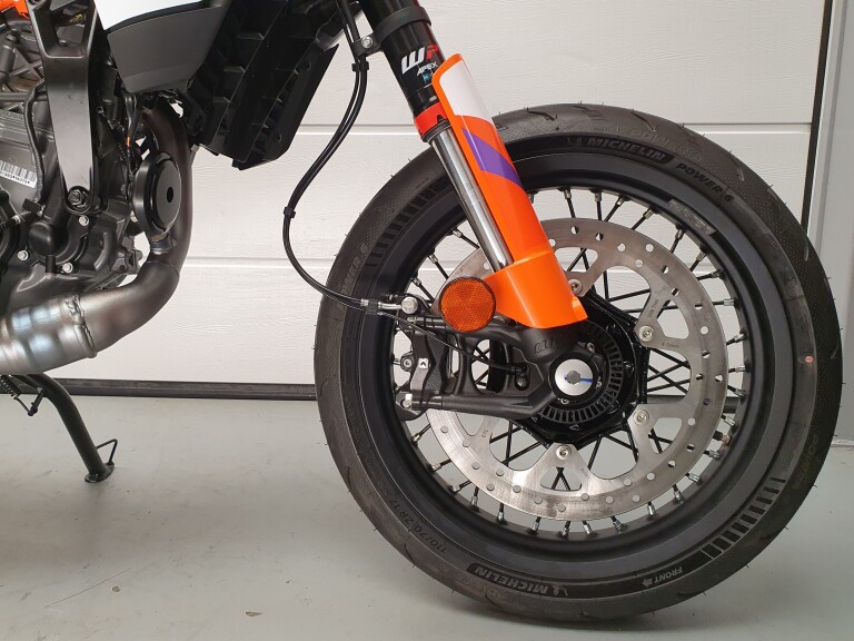 KTM 390 SMC R KTM 390 SMC-R foto 14