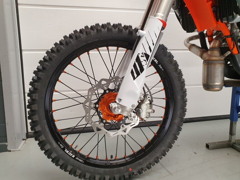KTM 300 EXC TBI HARDENDURO KTM 300 EXC TBI HARDENDURO foto 3