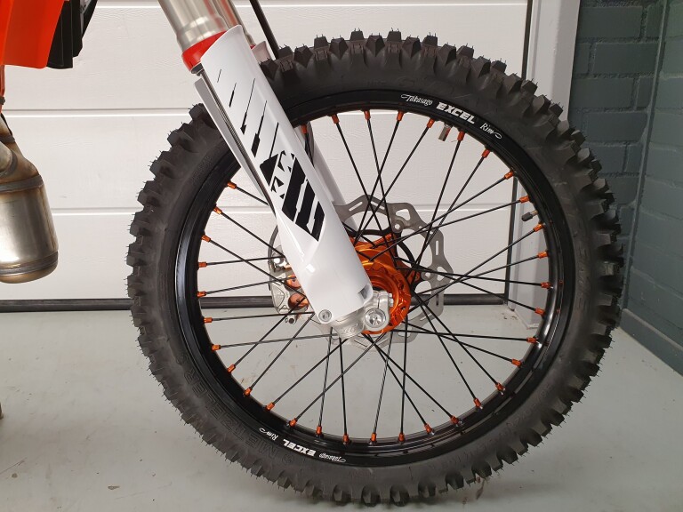 KTM 300 EXC TBI HARDENDURO KTM 300 EXC TBI HARDENDURO foto 13