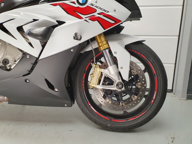 BMW S 1000 RR BMW S 1000 RR foto 16