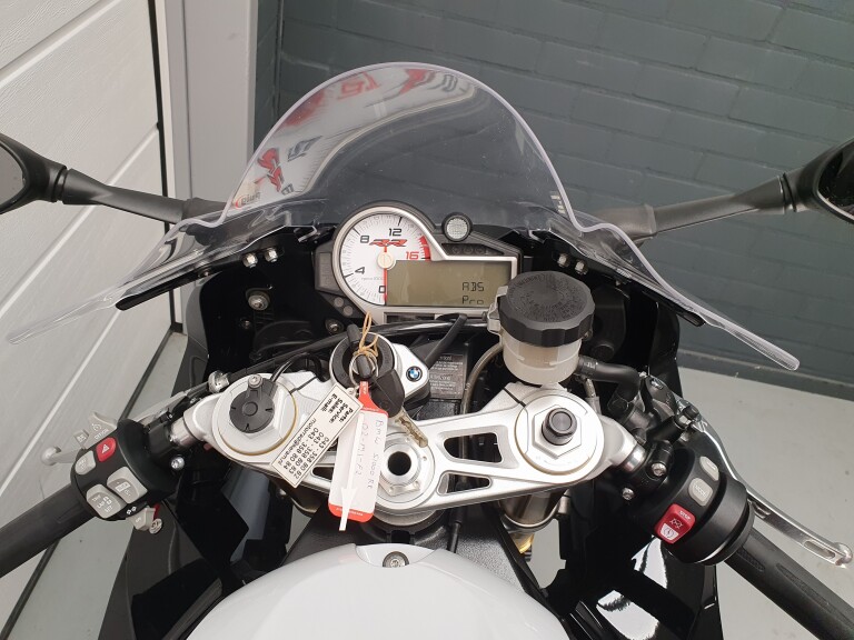 BMW S 1000 RR BMW S 1000 RR foto 17