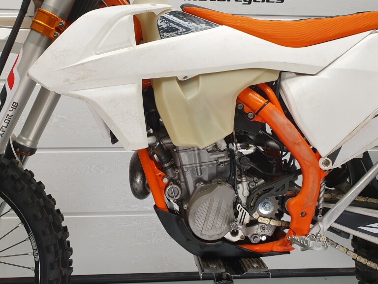 KTM 450 EXC SIX-DAYS KTM 450 EXC SIX-DAYS foto 5