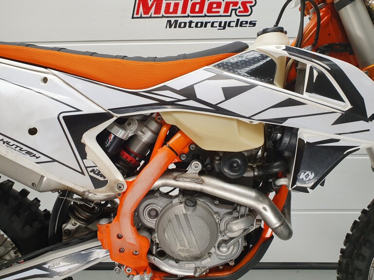 KTM 450 EXC SIX-DAYS KTM 450 EXC SIX-DAYS foto 10