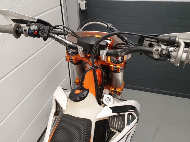 KTM 450 EXC SIX-DAYS KTM 450 EXC SIX-DAYS foto 16