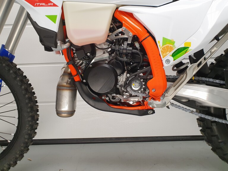 KTM 300 EXC TBI SIX DAYS KTM 300 EXC TBI SIX DAYS foto 6