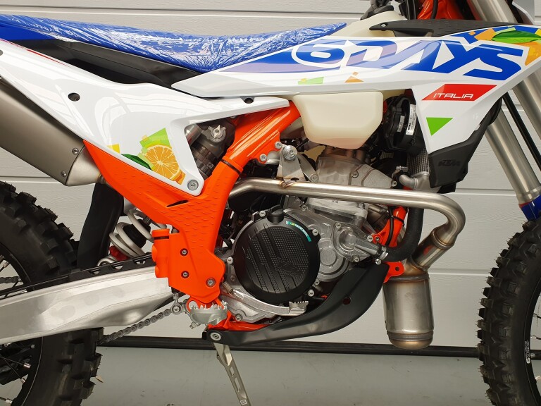 KTM 300 EXC TBI SIX DAYS KTM 300 EXC TBI SIX DAYS foto 11