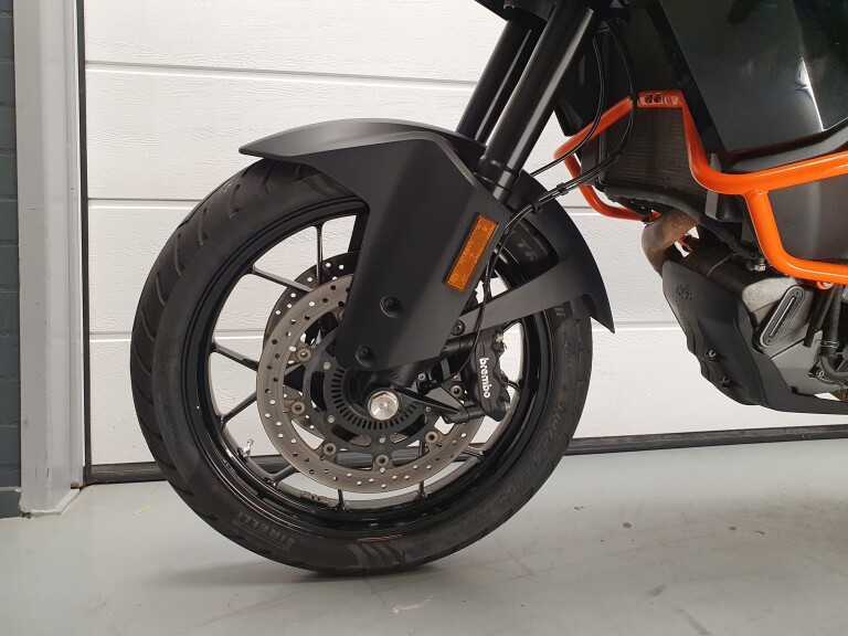 KTM 1090 ADVENTURE ABS KTM 1090 ADVENTURE foto 9