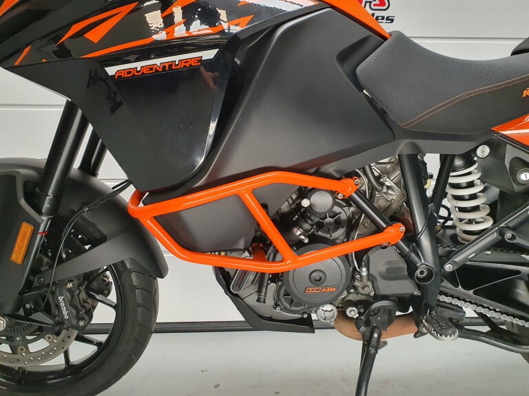 KTM 1090 ADVENTURE ABS KTM 1090 ADVENTURE foto 12