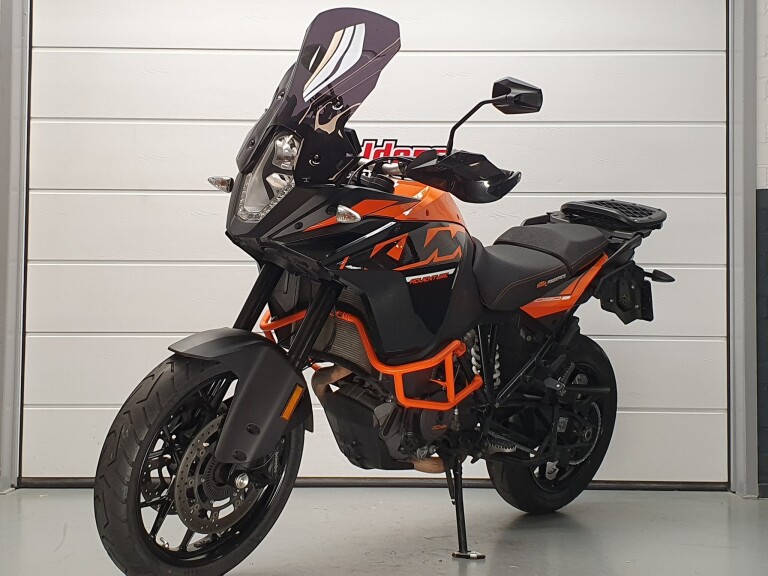 KTM 1090 ADVENTURE ABS KTM 1090 ADVENTURE 