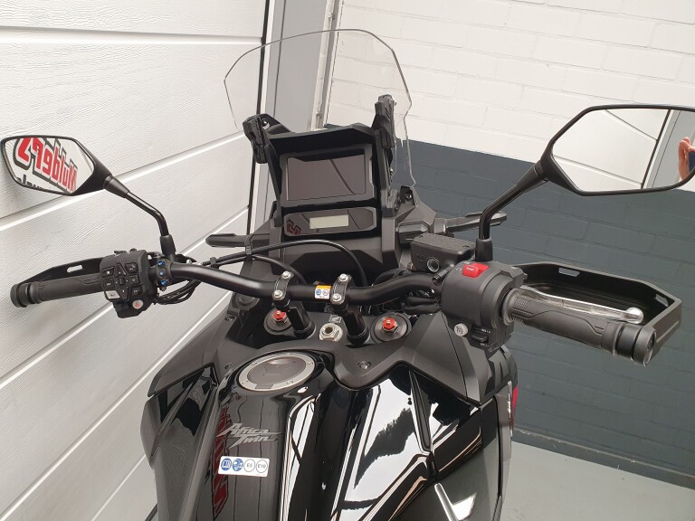 Honda CRF 1100 L AFRICA TWIN HONDA CRF 1100 L AFRICA TWIN foto 15