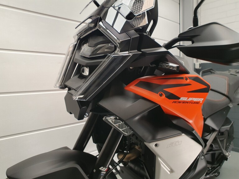 KTM 1390 SUPER ADVENTURE S EVO foto 4