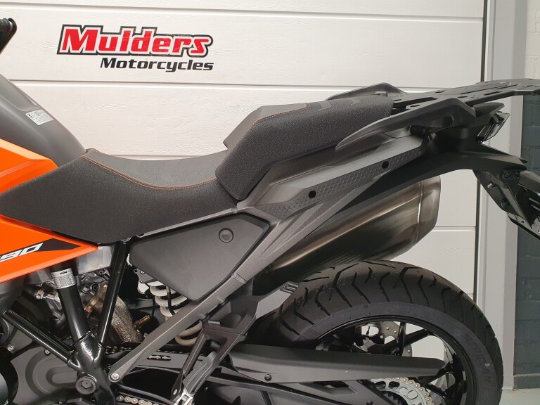 KTM 1390 SUPER ADVENTURE S EVO foto 6