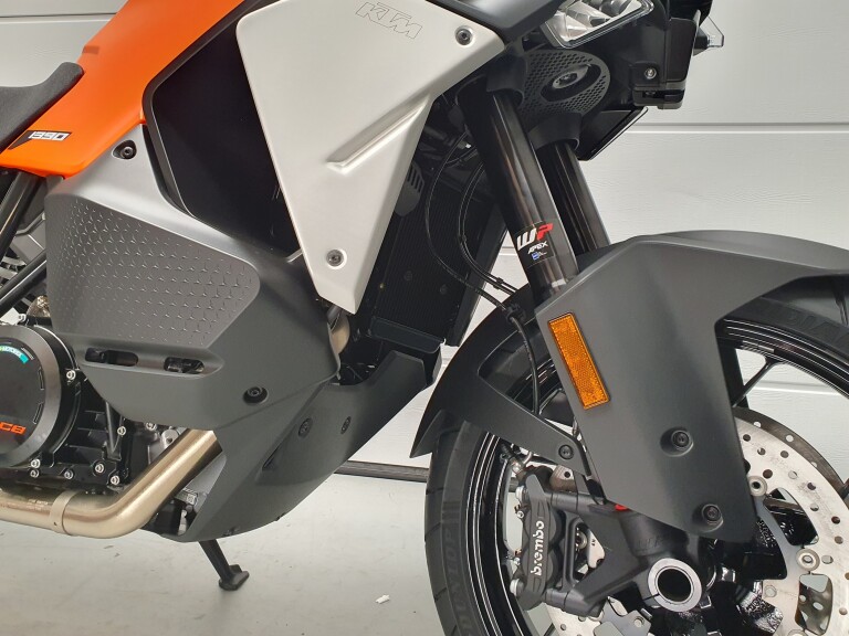 KTM 1390 SUPER ADVENTURE S EVO foto 11