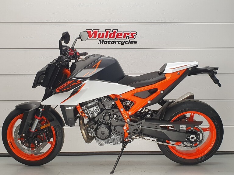 KTM 990 DUKE R foto 2