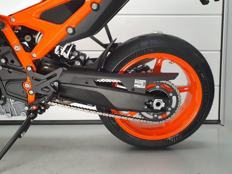 KTM 990 DUKE R foto 7