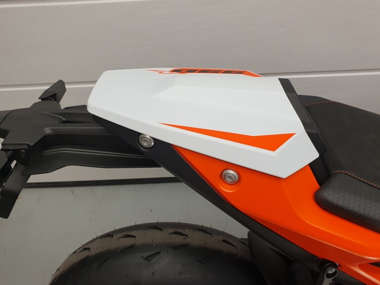 KTM 990 DUKE R foto 14