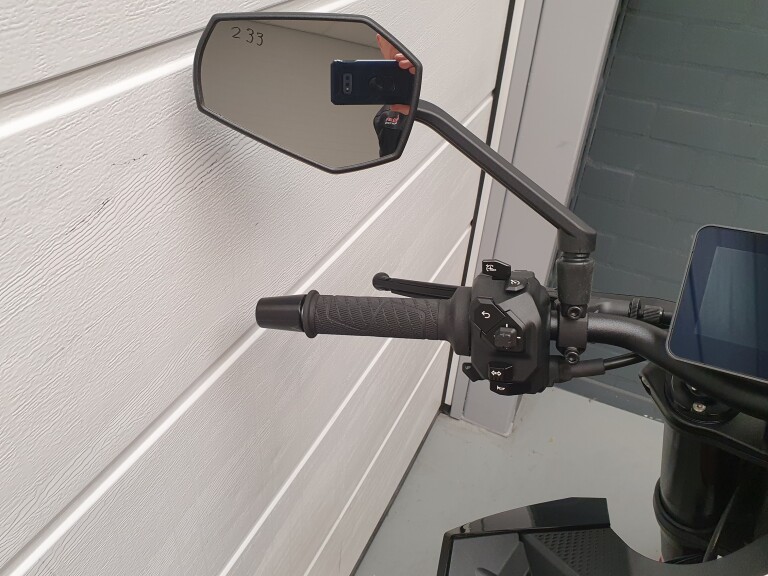 KTM 990 DUKE R foto 18