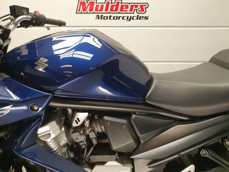 Suzuki GSF 1250 S BANDIT foto 5