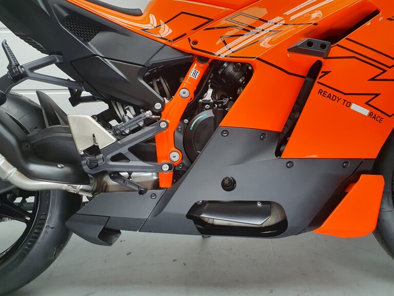 KTM RC 990 R foto 12