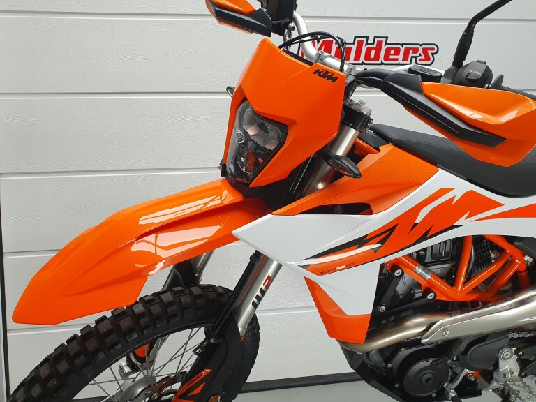 KTM 690 ENDURO R foto 3